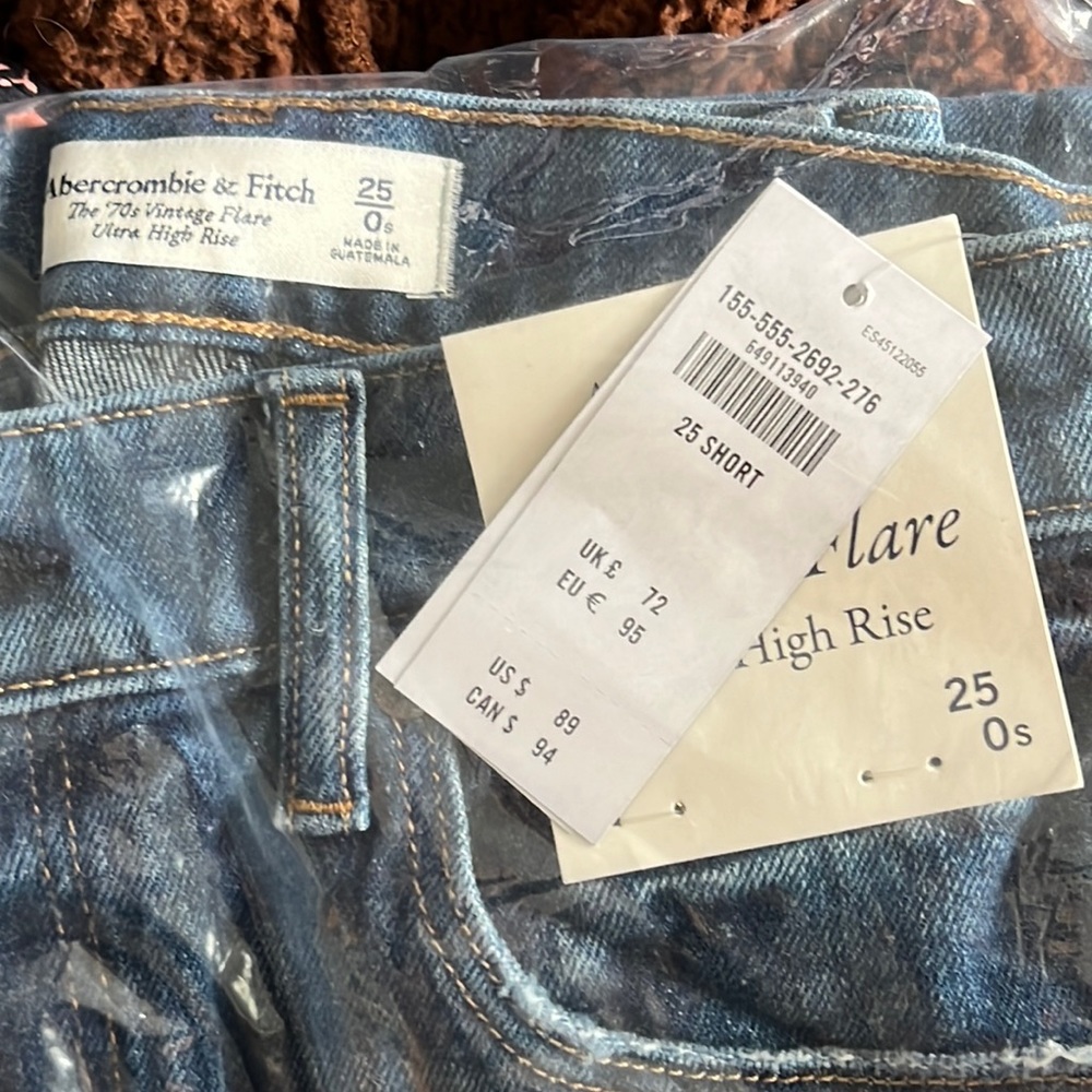 Abercrombie and Fitch Ultra High Rise Vintage Flare Jeans!